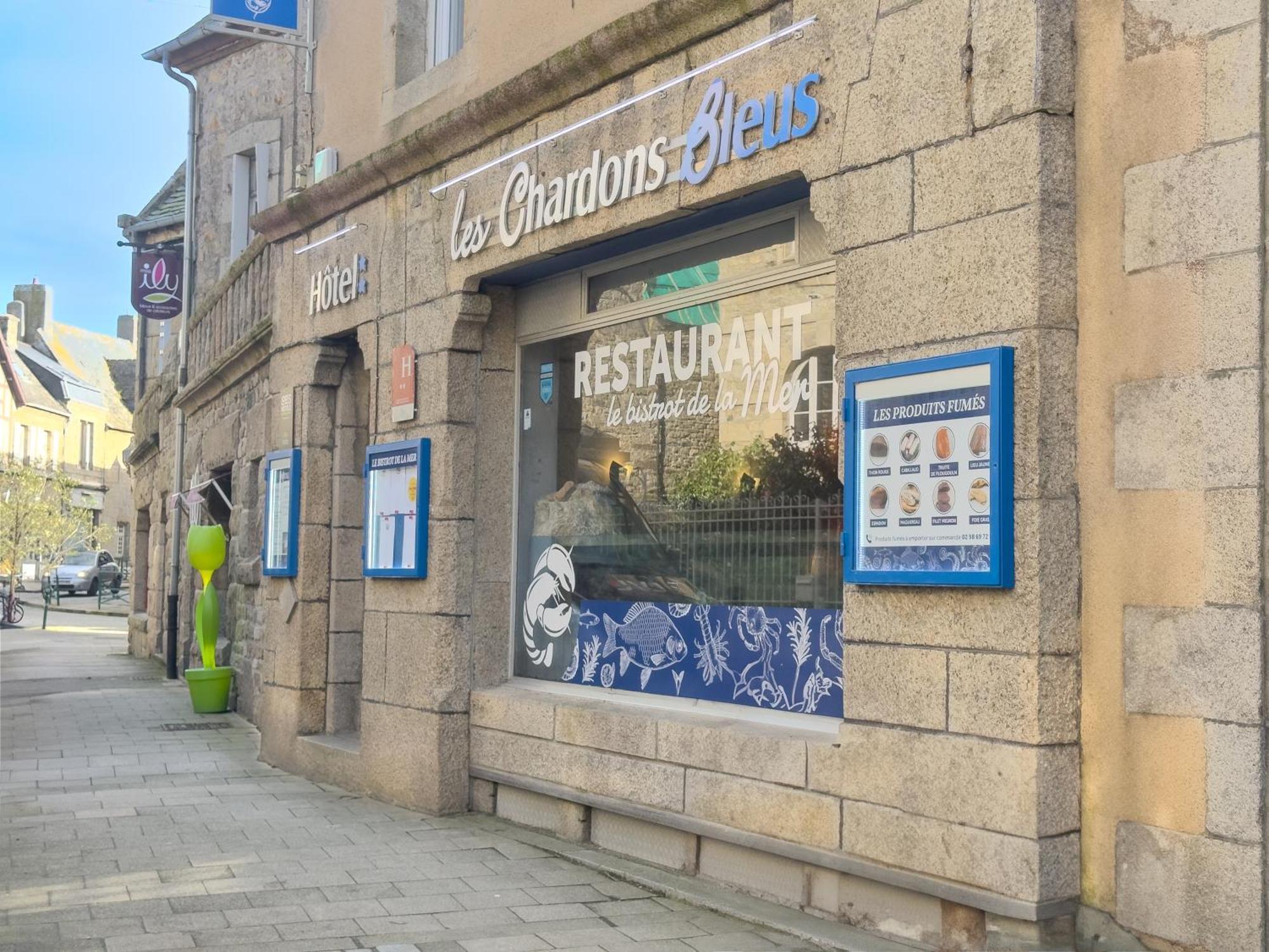 Logis Hotel Les Chardons Bleus Restaurant Le Bistrot De La Mer Roscoff Ngoại thất bức ảnh