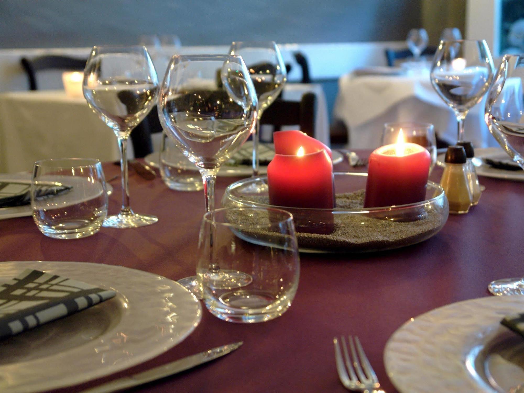 Logis Hotel Les Chardons Bleus Restaurant Le Bistrot De La Mer Roscoff Ngoại thất bức ảnh
